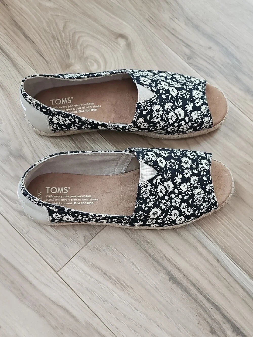 TOMS Black & White Floral Espadrille Peep-Toe Flats